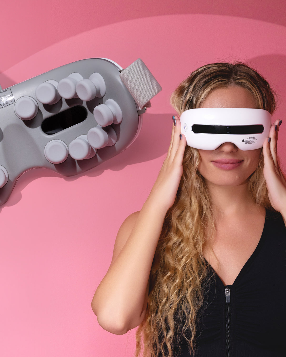 Smart tapping eye massager